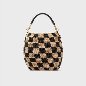 Clare V. Pot de Miel